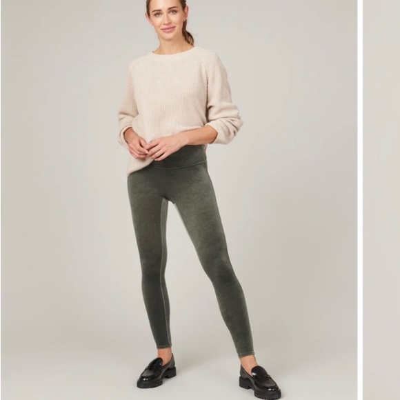 SPANX Velvet Leggings in Dark Palm, size Medium - Picture 1 of 9